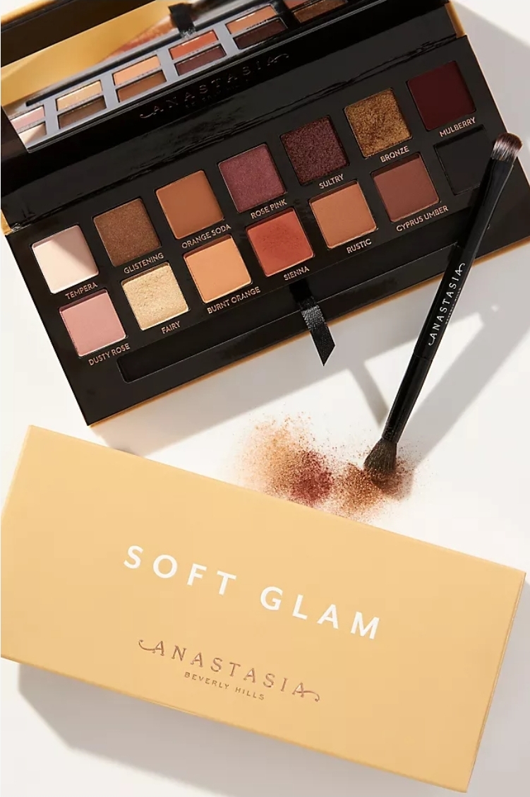 پالت سایه آناستازیا مدل سافت گِلَم ANASTASIA SOFT GLAM