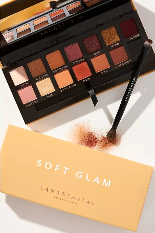 پالت سایه آناستازیا مدل سافت گِلَم ANASTASIA SOFT GLAM